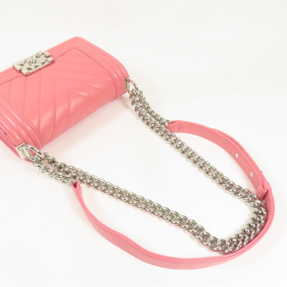 ✨🛍️ Chanel Pink Lambskin Leather Chevron Quilted Boy Bag Small - Picture 5 of 7